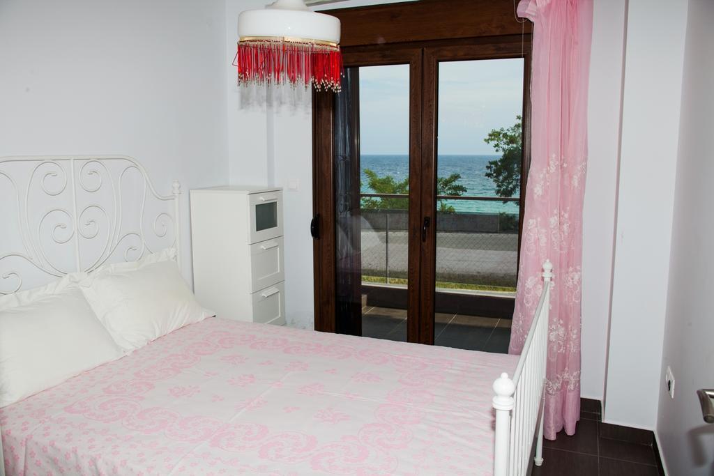 Sea View Appartment In Geoponika Nea Kallikrateia Exterior photo