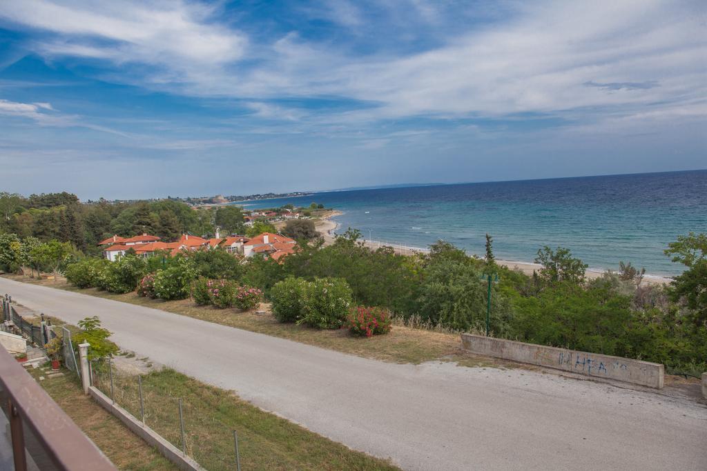 Sea View Appartment In Geoponika Nea Kallikrateia Exterior photo